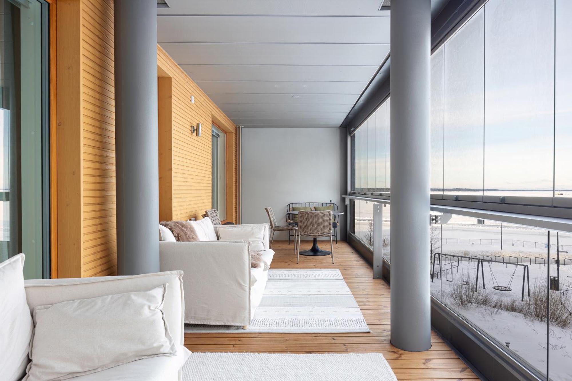 Top, Cozy, Lakeside, Sauna And Free Indoor Parking تامبير المظهر الخارجي الصورة