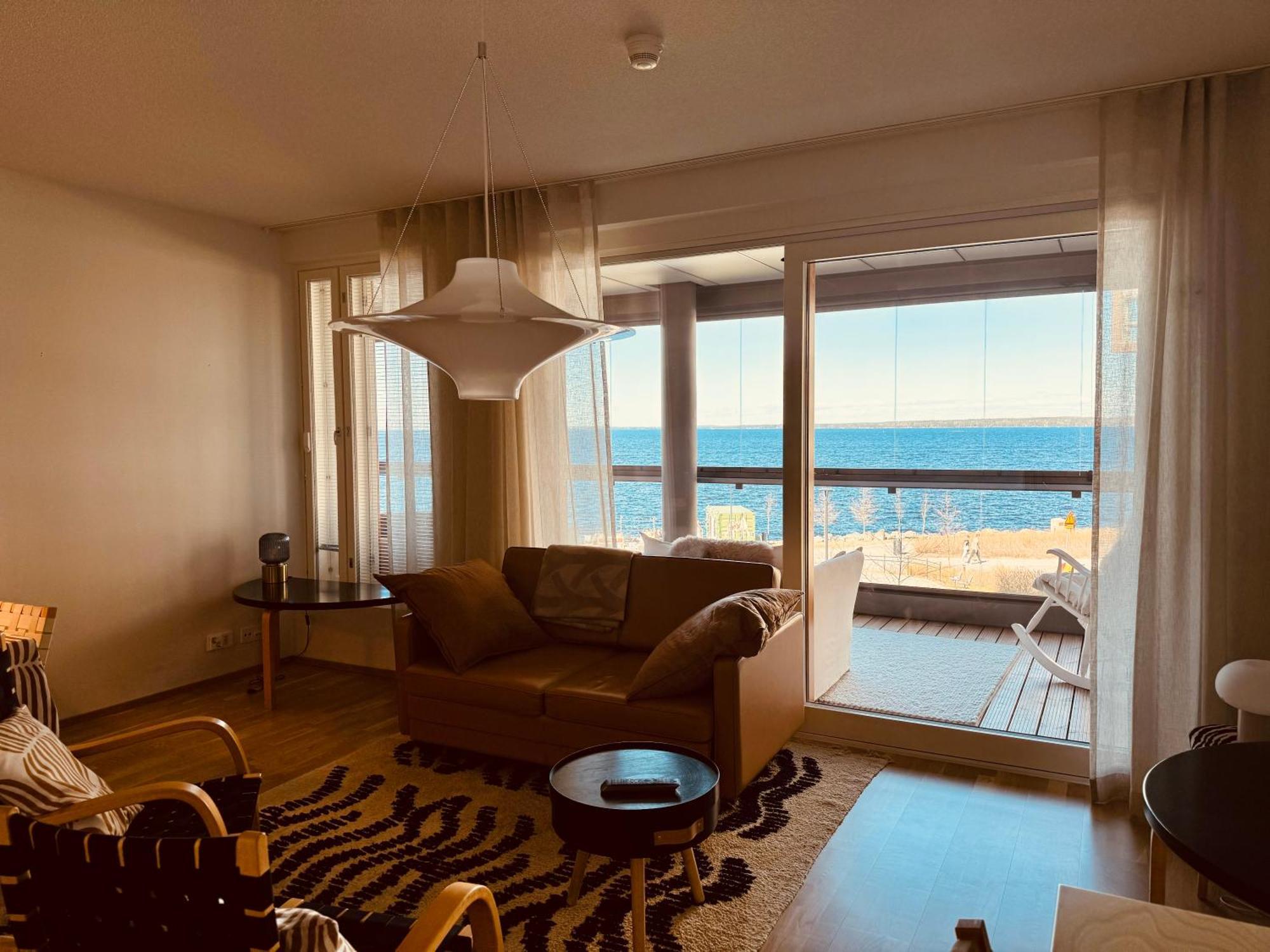 Top, Cozy, Lakeside, Sauna And Free Indoor Parking تامبير المظهر الخارجي الصورة